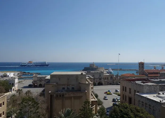 Rhodes Lodging